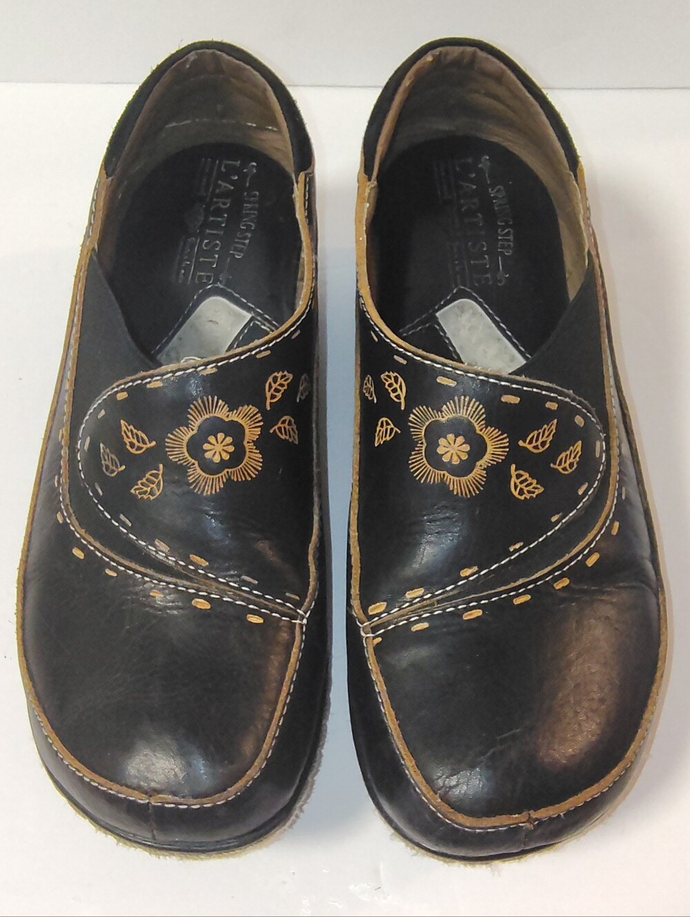 L'Artiste Spring Step Burbank Clog Women's Black Leather Floral Slip-On Shoes - Picture 2 of 13